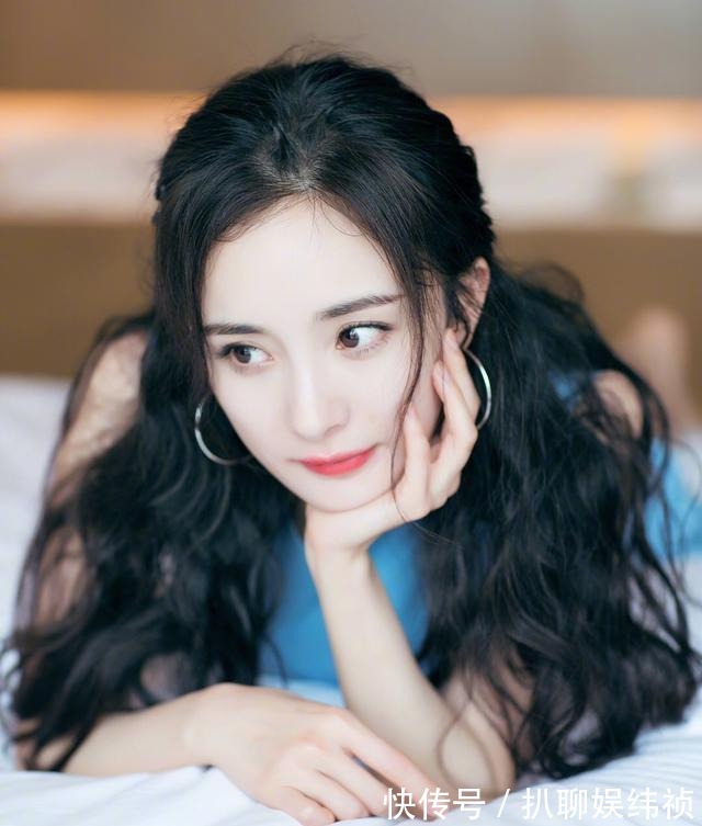 丸子头|马尾辫已经不流行了,今年流行这4种“发型”,简单大方显脸小