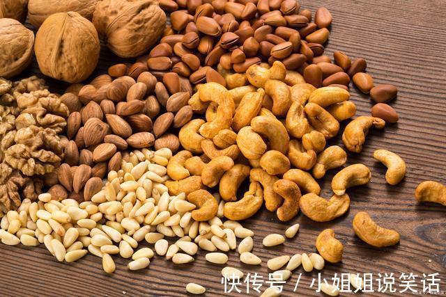 延缓衰老|为什么有些人老年斑“密密麻麻”,有的人却没有呢?不妨了解一下