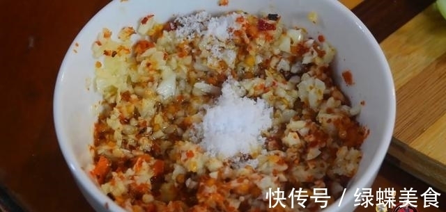 搅拌均匀|蒜泥白肉最好吃的做法，简单美味又下饭，看看你喜欢吃不？