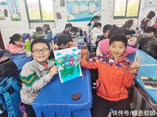 铜陵学院学子开展“绿色引航”环境教育宣传活动