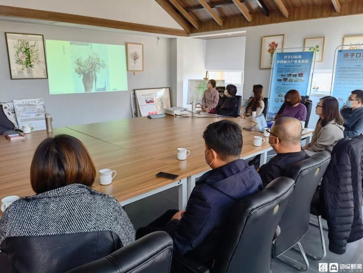 新闻记者$“水彩崂山”—青岛女水彩画家采风、讲座活动在崂山区举办