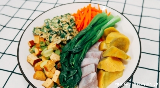 知俏:一周不重样的减脂餐,只需4周,让你瘦回90斤!