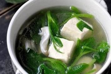 三月养肝正当时,隔三差五吃一次,排出毒素,肝脏越来越健康