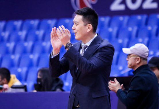 祖国|杨鸣更博：祝祖国繁荣昌盛，疫情早日结束