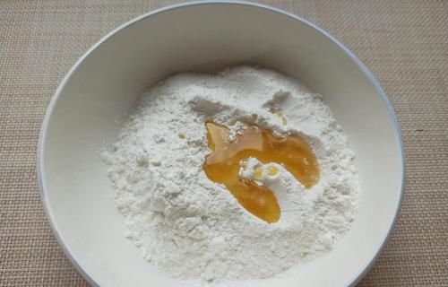 超市真会做生意，1碗糯米1斤水果，竟被他做出了新花样，供不应求