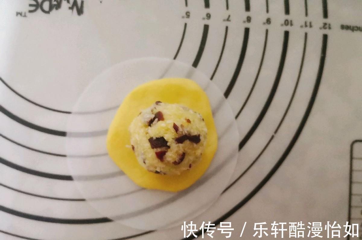 低筋面粉|苹果造型的蛋糕，好看又好吃，几分钟就能学会