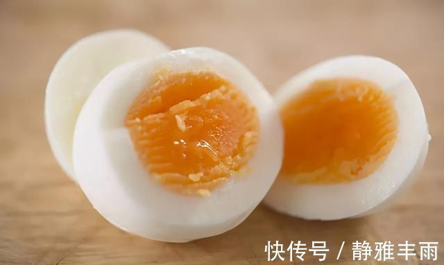 酒精|3岁前,这5种食物最好别给孩子吃,尤其是第一种,很多宝宝吃过