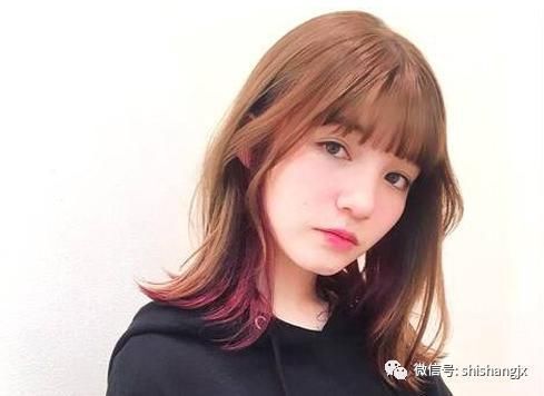 碎发 头大女孩都在想留什么发型显脸小，女孩子大脸大头需要发型拯救