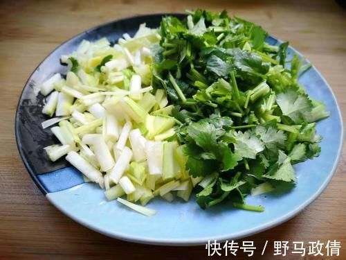 陕西人|天冷了，做这早餐给家人吃，鲜美营养，香喷喷热乎乎，出门不怕冷