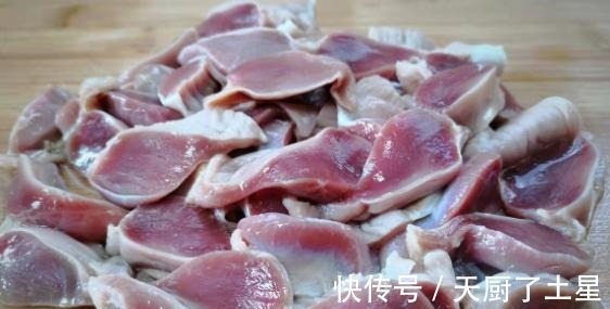 冷天要多吃这肉，腌一腌炸一炸香嫩汁多超入味，下酒更解馋！