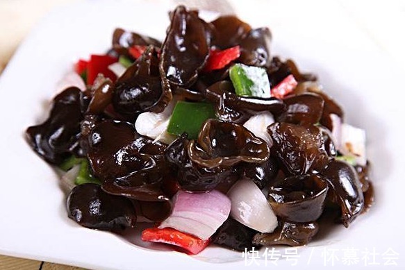 黑木耳|超市常见的3种食物,排毒养颜、延缓衰老,爱吃就赚了!