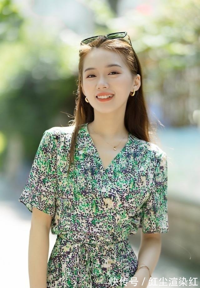 气氛|精美的西服营造出一种非常潇洒的气氛,时尚个性与风格,浪漫优雅