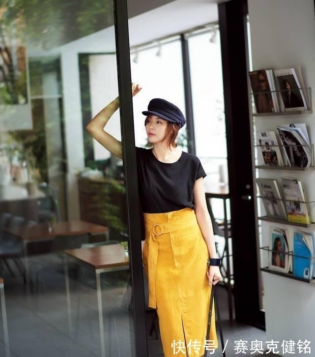 搭配 建议中年女性别穿大红大紫!学会“暖色系”穿搭,今秋这样穿气质