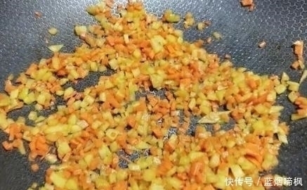 自从学会早餐，连吃三天还不够，全家人都喜欢，一袋面粉见底了