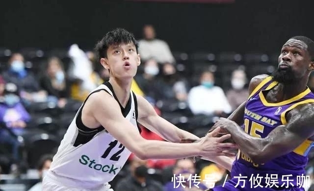 丁彦雨航|8中1,4中1!姚明观战就掉链子?别说冲击NBA了,先超过丁彦雨航
