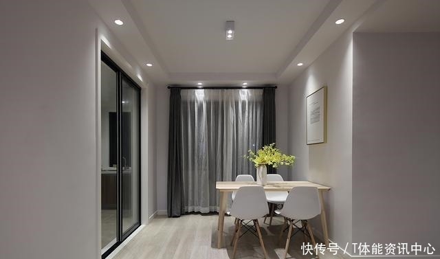亲戚|我家客厅没有买茶几，而是放了两个小凳子，来参观的亲戚都夸漂亮！