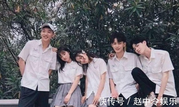 木兰诗!初中生公认最好背的3篇文言文,尤其是最后一篇,学渣都朗朗上口