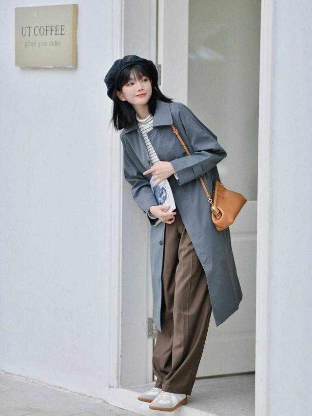 小姐姐|入秋外套不知如何选,一件风衣就够了,大气又时尚,还能提升气质