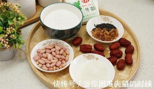 早餐|糯米粉这吃法，孩子连吃7天都不烦，早餐拿几根就走，方便又好吃