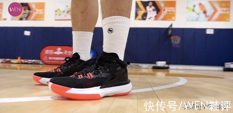 zion1 四百块不到的未来超巨签名鞋,好穿但不推荐的Zion1实战测评