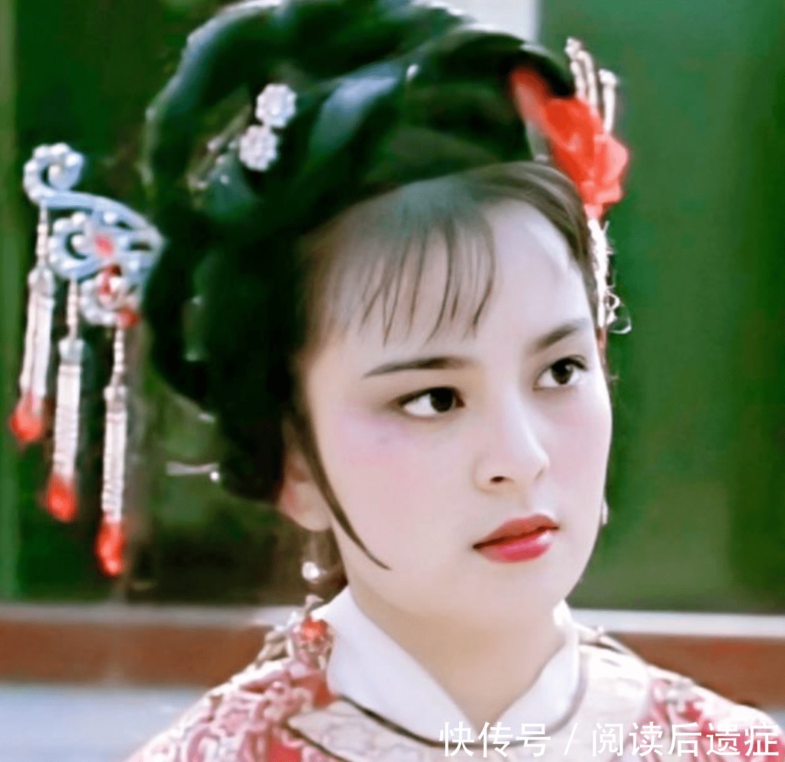 贾母|《红楼梦》：给迎春探春姐妹让座的，究竟是哪几位？