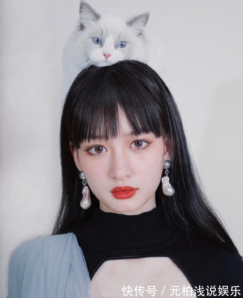 大长腿|拥有漫画脸是什么体验?程潇好惊艳,杨超越被赞“会呼吸的芭比”