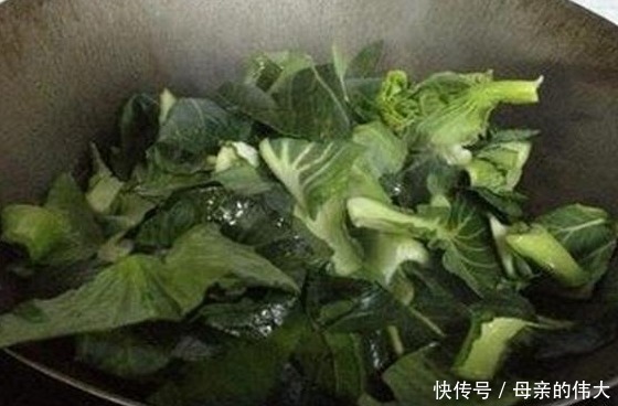 炒菜的时候,加上这个步骤,炒出来的菜会和饭店一样香