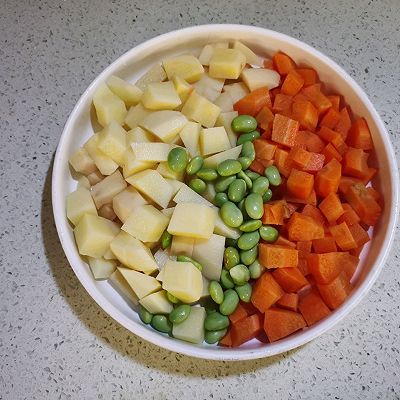 咖喱牛肉煲|咖喱牛肉煲