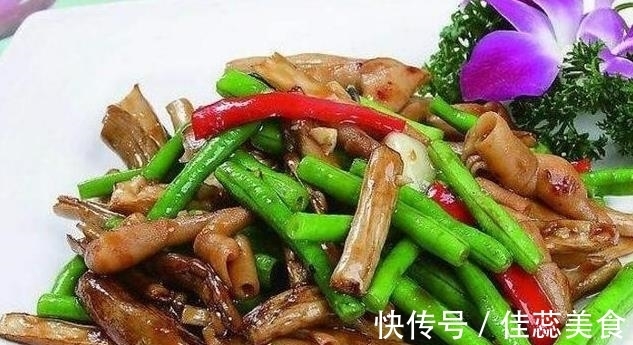 田鸡|家里来客人时做几道下饭美食，上桌后抢着吃，大家直夸大厨