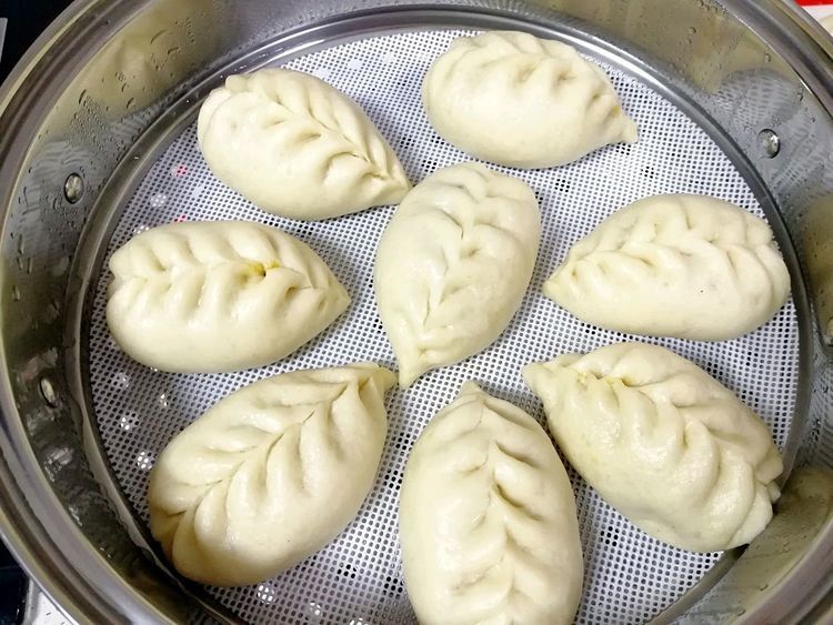 素包子此做法比肉都好吃，皮薄馅大，不回缩，大人孩子都说好吃