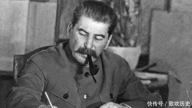 赫鲁晓夫|苏联打败德国的背后，斯大林真的就会打仗吗看赫鲁晓夫怎么说！