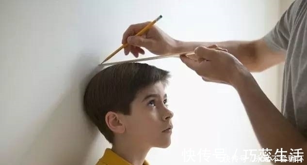 睡眠质量|睡前的几种习惯,可能会悄悄“偷走”孩子身高,14岁后恐难再长个