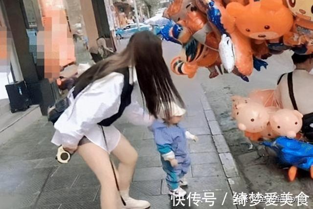 孩子|“没被小姨带的童年不完整”奶奶带娃已退潮,网友:这是谁带谁?