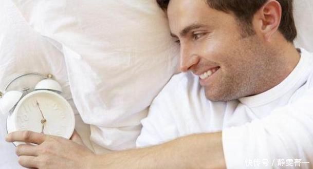 身体素质|男人晨起时，如果有3个表现就偷着乐吧，你的身体素质很不错