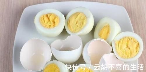 产妇|坐月子别只吃鸡蛋了,产妇常吃三种食物,或许也有助于产后恢复