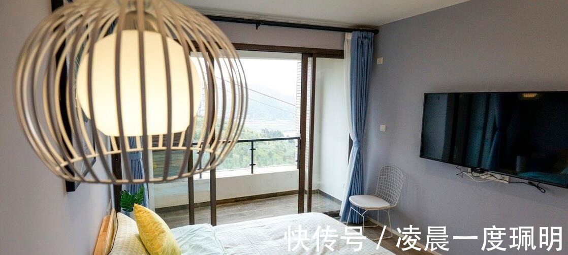 美观|飘窗别再傻傻的装修了，有6种装修方案可选，装好了既实用又美观