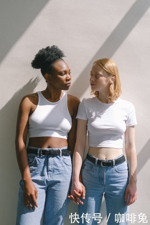 差别|和美颜中的自己最大的差别就是皮肤白了,整个人都不一样了