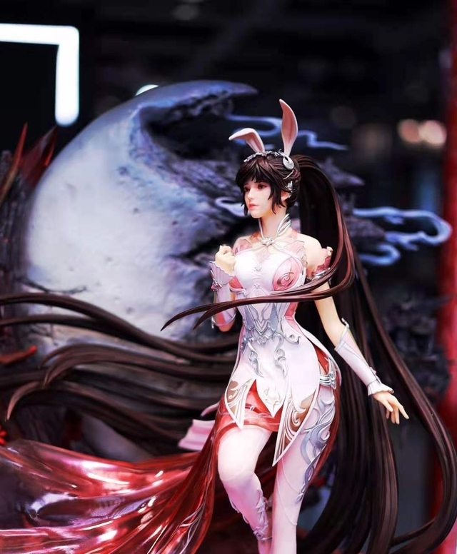 手办|《斗罗大陆》又推出新手办,比比东女王气势足,被调侃被换脸