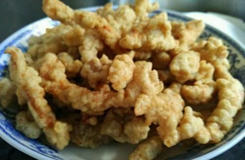  干净|炸酥肉时，别只会裹面粉！多加“这3味”，酥肉香脆不回软