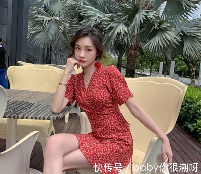 大胸 胸大的女生，穿裙子尽量远离这三种款式，又胖又壮！