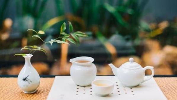 健康|人过六十,守住“3件事”,不做“2件事”,身体健康易长寿