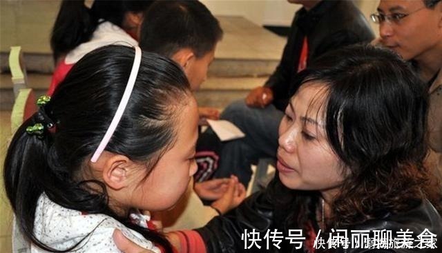 同学|7岁女孩踩碎同学眼镜,妈妈却不当回事,直到看到发票才深感后悔