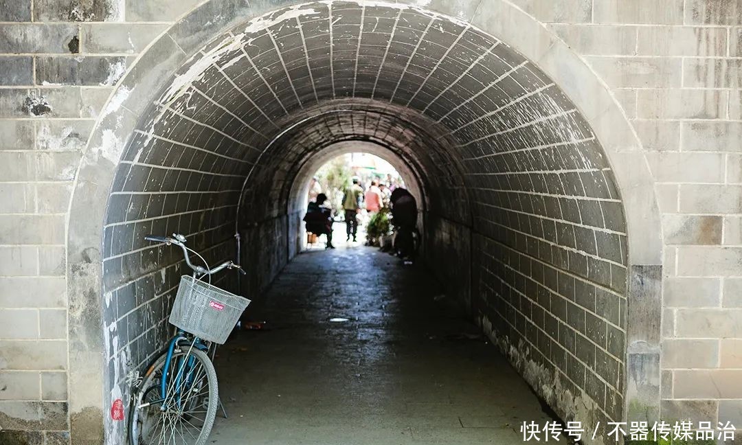 扬州当地人才知道的古典园林,瘦西湖门票100,这里却免费