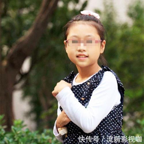 女儿|爸爸带8岁女儿看刚出生的弟弟,女儿给弟弟一巴掌不想当姐姐