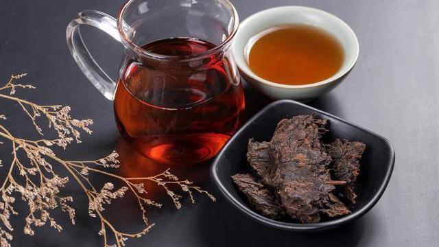 为什么银针很少用来压饼,而用寿眉压饼很普遍看完涨知识