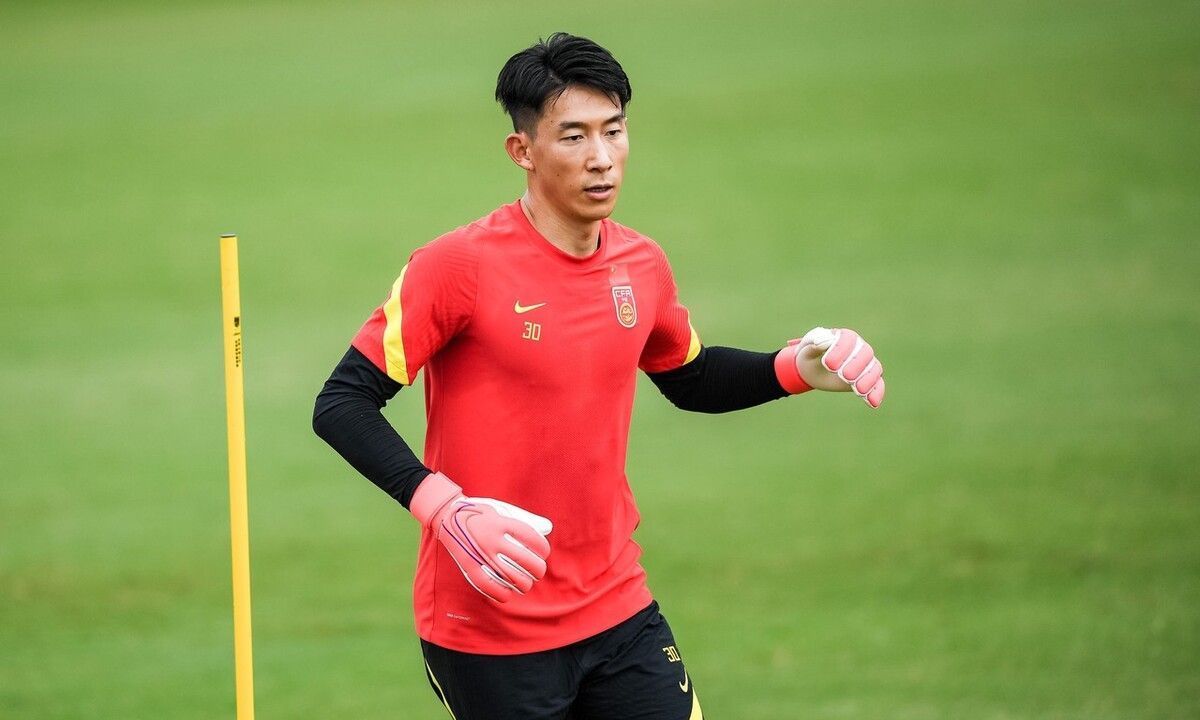 李行|打脸李铁!李霄鹏首期国足名单出炉,武汉队4将均榜上无名