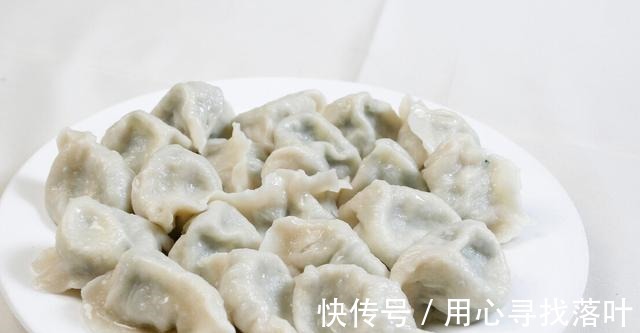 口感|饺子好吃在调料,调料时可以多加一样,味道好吃口感佳!