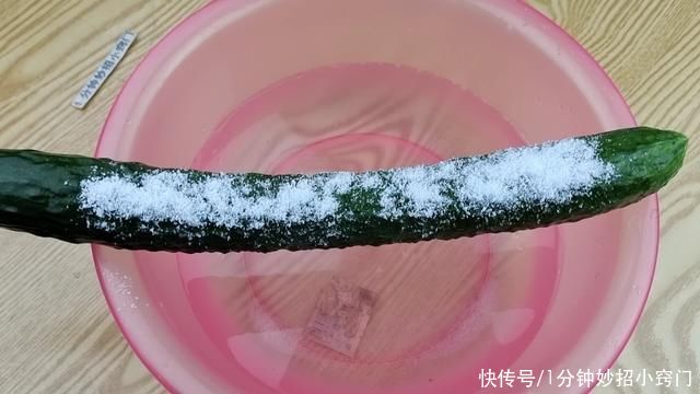 黄瓜|黄瓜这样炒才好吃，清脆爽口又解馋，一次3碗米饭都吃不够