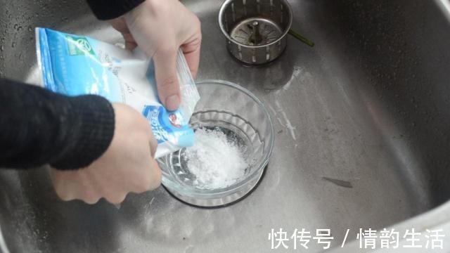 下水道|洗碗池里放一个塑料瓶,作用真厉害,我也是刚知道,尽快告诉家人