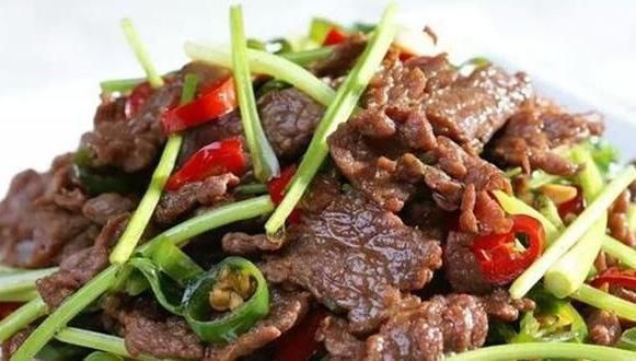 素炒洋葱|家里请客做几道家常菜招待,道道色香味俱全,客人吃了流连忘返